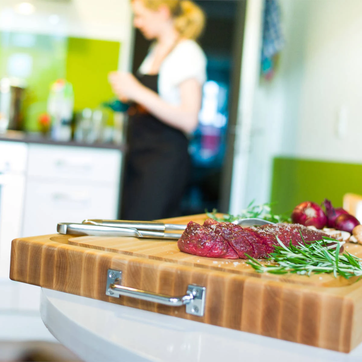 Boos Blocks Schneidebrett ProChef, Ahorn Mit Edelstahlgriffen 61x46x6 Cm 5 Boos Blocks Schneidebrett ProChef, Ahorn Mit Edelstahlgriffen 61x46x6 Cm – Bild 3