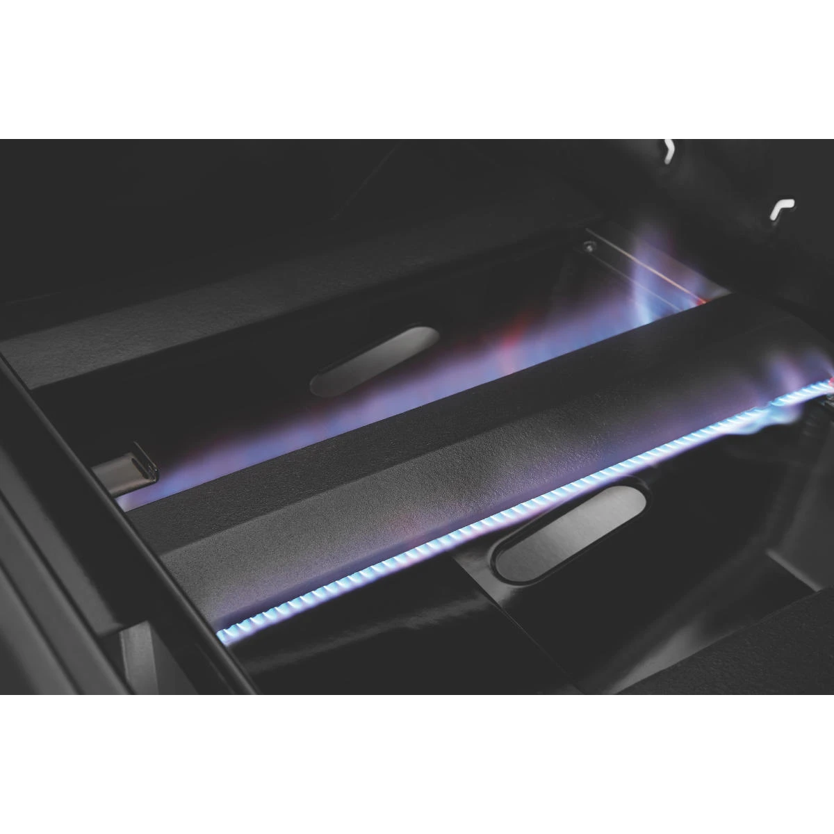 BeefEater 2000S Serie Einbaugrill Mit 4 Brennern 3 BeefEater 2000S Serie Einbaugrill Mit 4 Brennern