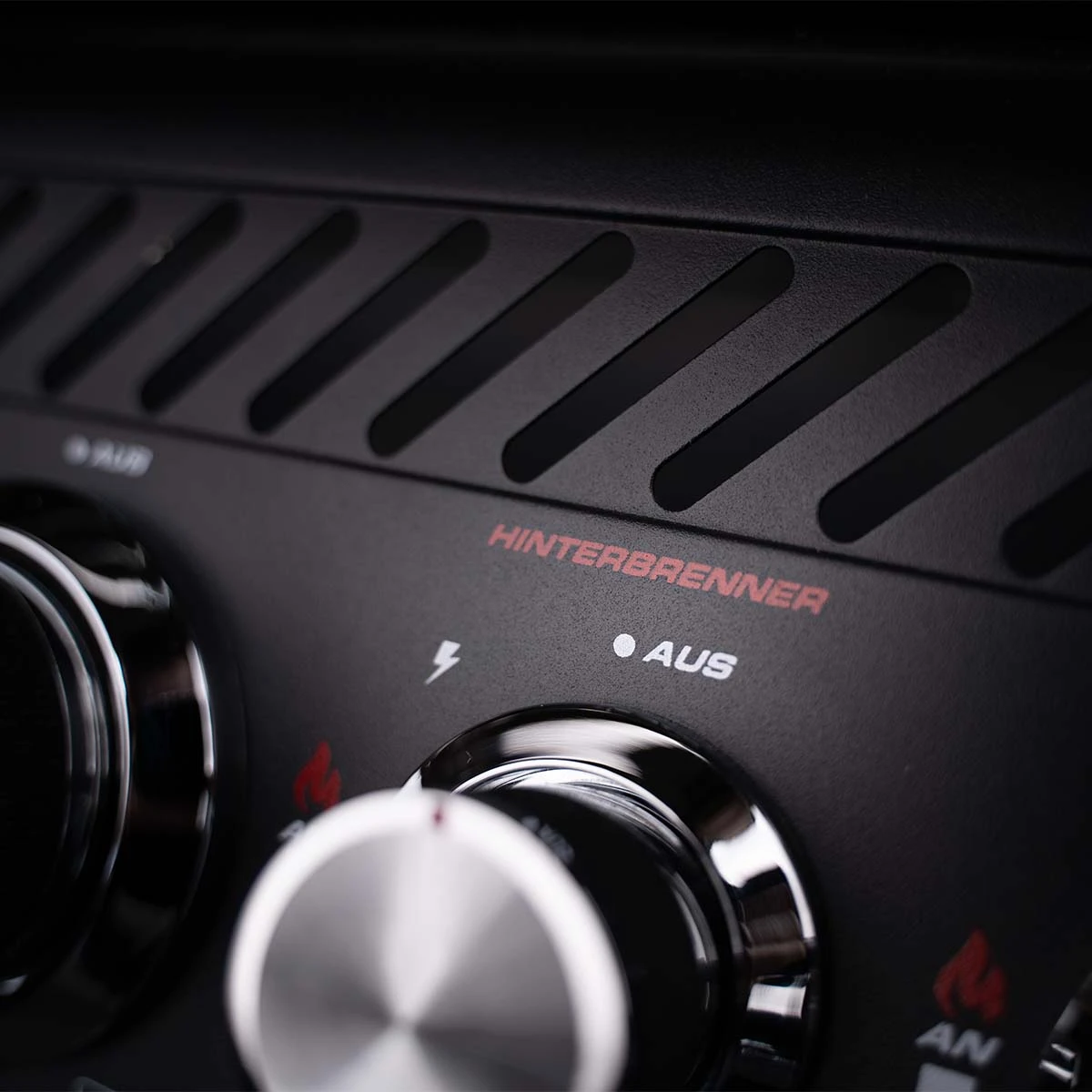 SANTOS S-518 All Black Mit Seiten- Und Heckbrenner, Schwarz, Inkl. Drehspieß, Rostheber & Silikonablage & Graviertes ZWILLING Pro Messer 16 SANTOS S-518 All Black Mit Seiten- Und Heckbrenner, Schwarz, Inkl. Drehspieß, Rostheber & Silikonablage & Graviertes ZWILLING Pro Messer – Bild 14