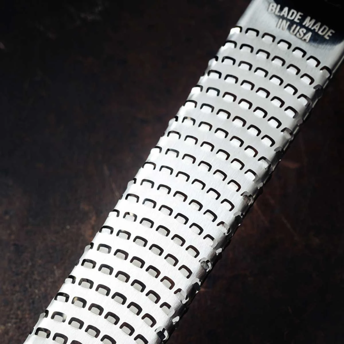 Microplane Premium Reibe / Zester, Eukalyptus Grün 5 Microplane Premium Reibe / Zester, Eukalyptus Grün – Bild 3