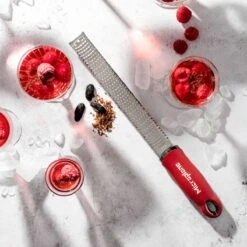 Microplane Premium Reibe / Zester, Granatapfelrot 9 Microplane Premium Reibe / Zester, Granatapfelrot -Grillmeister microplane premium reibe zester granatapfelrot ff3079aa465a72850567454503807913