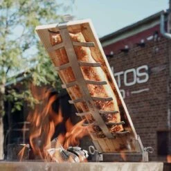 SANTOS Flammlachshalter Aus Edelstahl Inkl. Flammlachsbrett Aus Zedernholz 23 SANTOS Flammlachshalter Aus Edelstahl Inkl. Flammlachsbrett Aus Zedernholz -Grillmeister santos flammlachshalter aus edelstahl inkl flammlachsbrett aus zedernholz 29ec5c14e9e7872428f1e0260462c838