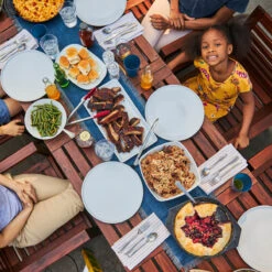 Weber Porzellan-Teller, 27,5cm, 2er-Set 10 Weber Porzellan-Teller, 27,5cm, 2er-Set -Grillmeister weber porzellan teller front 13c2263dc6ae37f9345f99a264cf8330